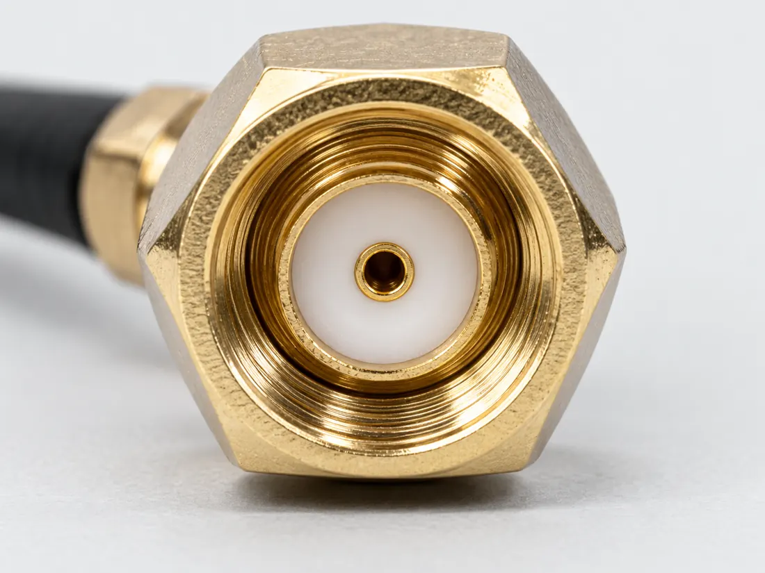 RP-SMA coaxial connector: mating face. Computer-generated illustration, not a photograph.