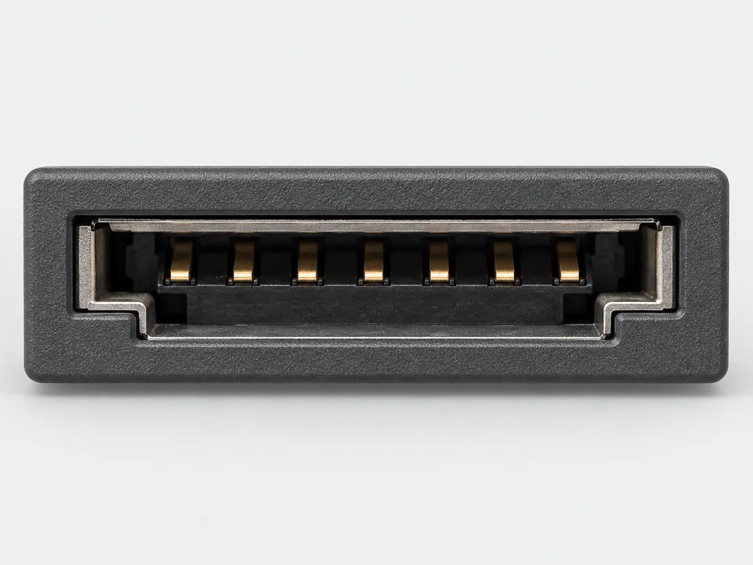 eSATA 7-pin data connector: fitted in place. Computer-generated illustration, not a photograph.