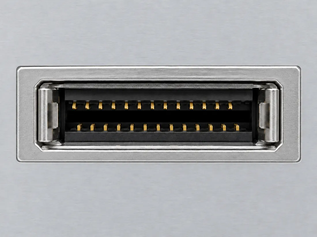 Mini-SAS external SFF-8088 connector: fitted in place. Computer-generated illustration, not a photograph.
